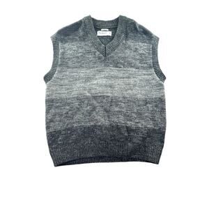 Abercrombie & Fitch Sweater Vest Men M Gray Knit Striped Oversized Academia Soft